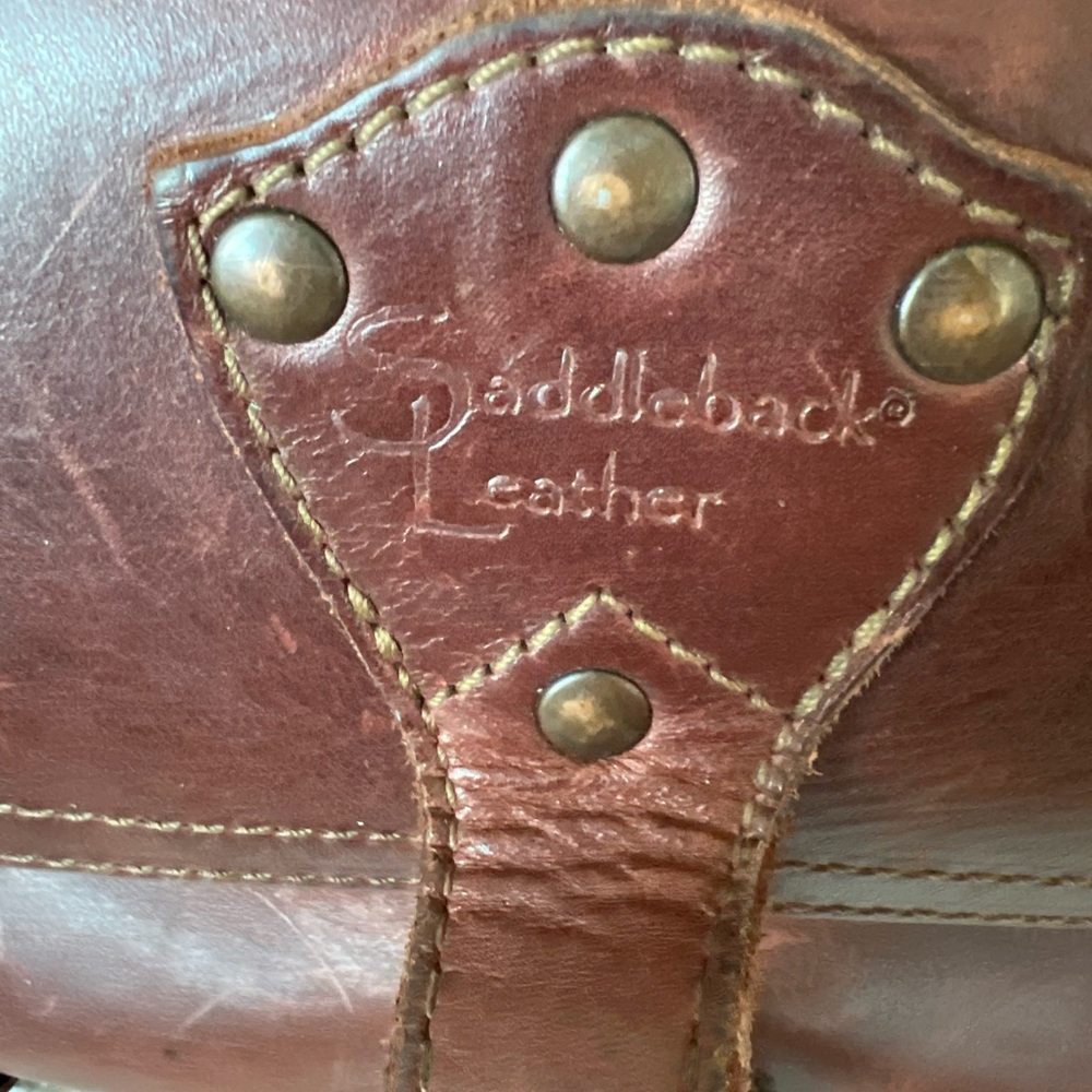 Saddleback leather - side pocket leather duffel bag. - Picture 3 of 14